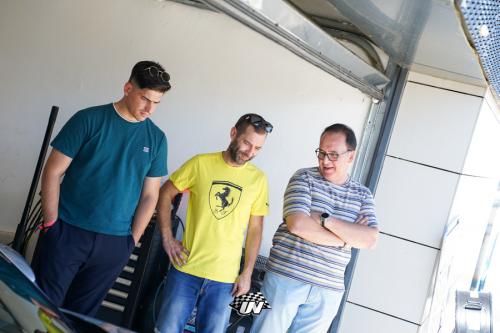 UV-1509-gttrack-valverph-59