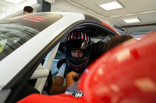 UV-1509-supersport-valverph-157