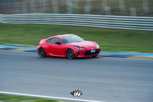 UV-0211web-valverph-23-